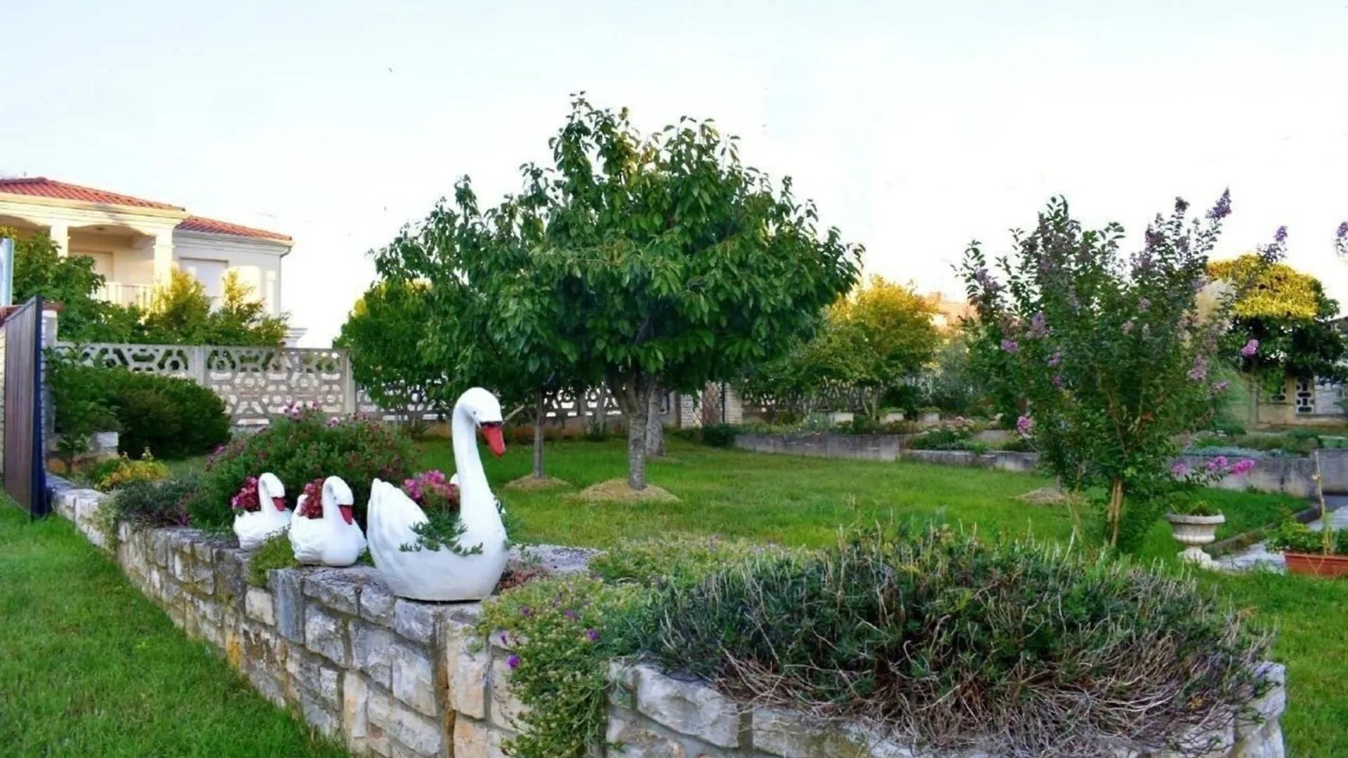 Apartment Appartement In Zambratija Mit Grill, Garten Und Terrasse Und Meerblick